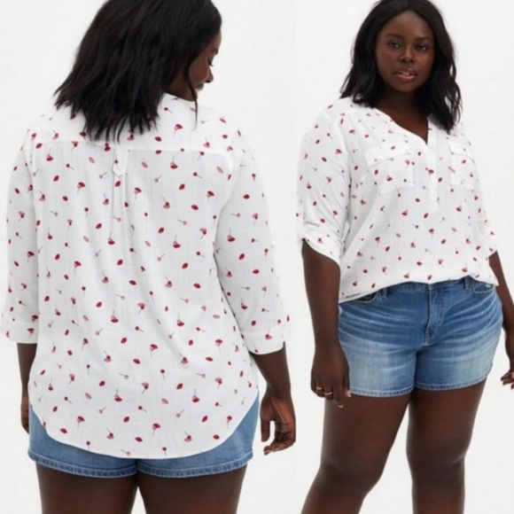 Torrid Plus Size Lollipop Lips Harper Slub Pullover Blouse - Picture 1 of 5